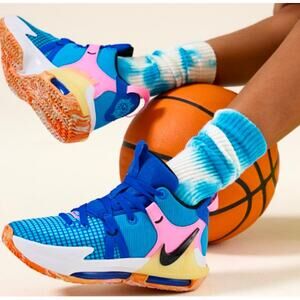 NIKE LE BRON WITNESS 7! AQUA BLUE, PINK, WHITE, ORANGE SNEAKERS! SZ 7Y, WOMENS 8